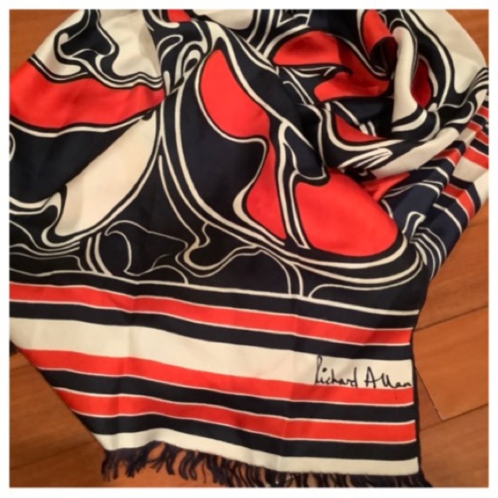 Collectible European Designer VTG Mod Silk Scarf